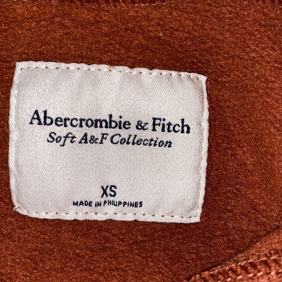 abercrombie & fitch crewneck - Picture 3 of 3